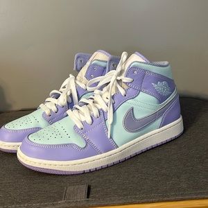 Slightly used Jordan 1 Mid in color Purple Aqua